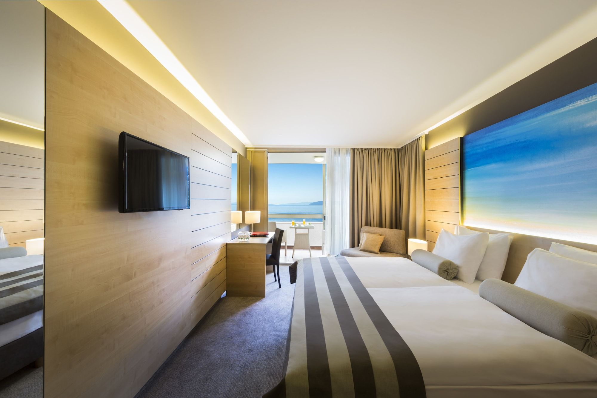 Altres