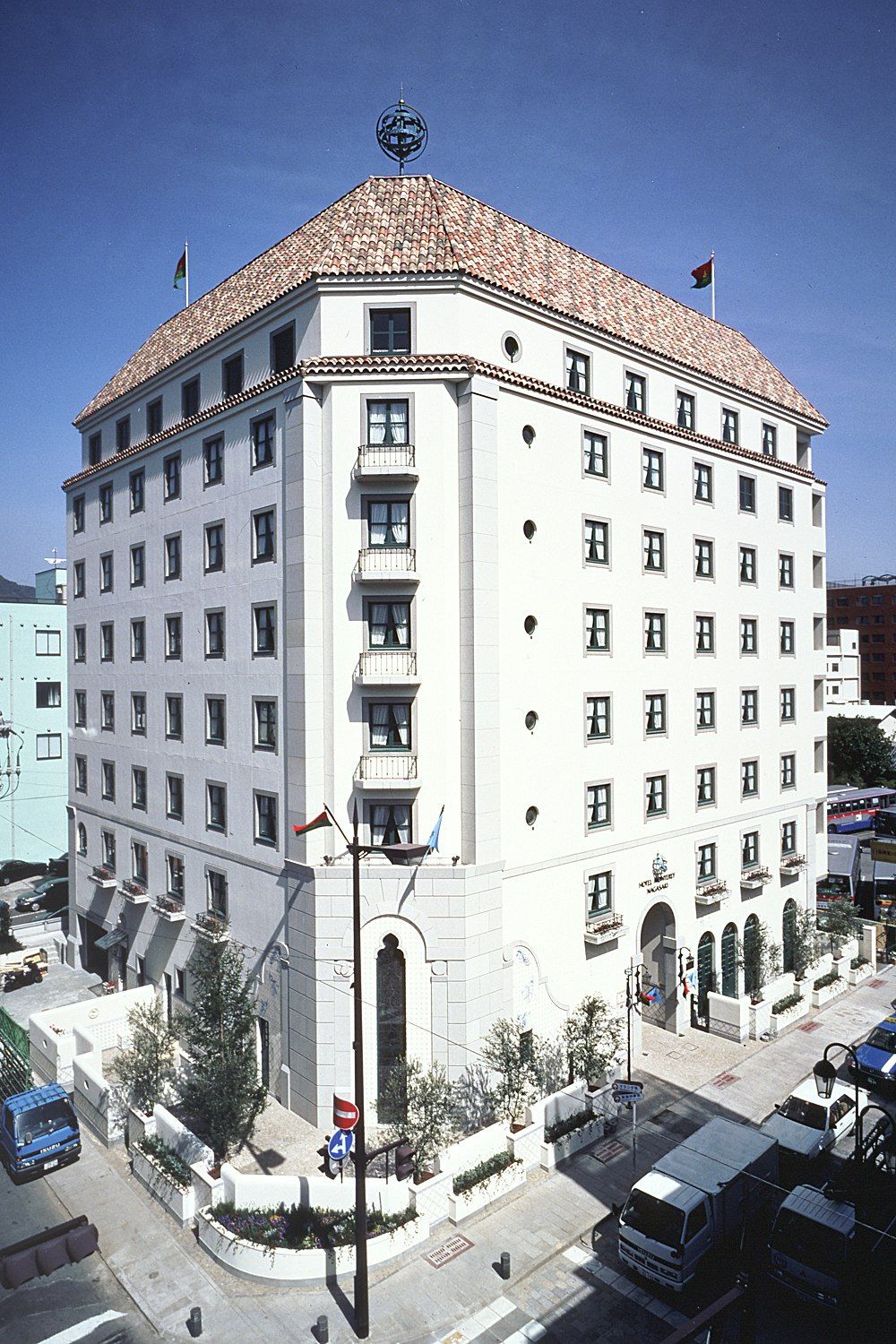 Edifici