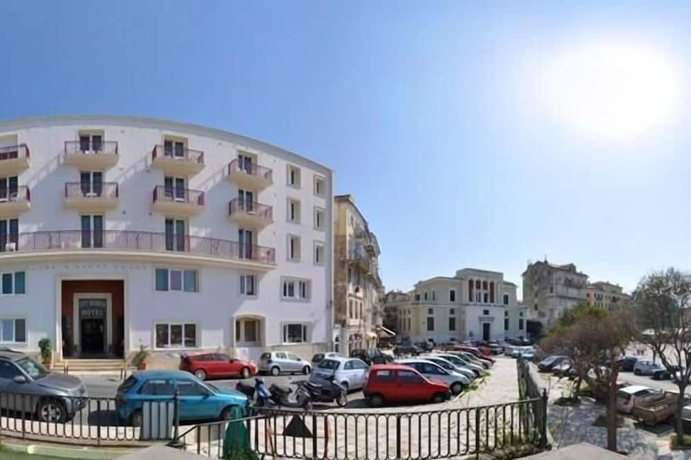 Edifici