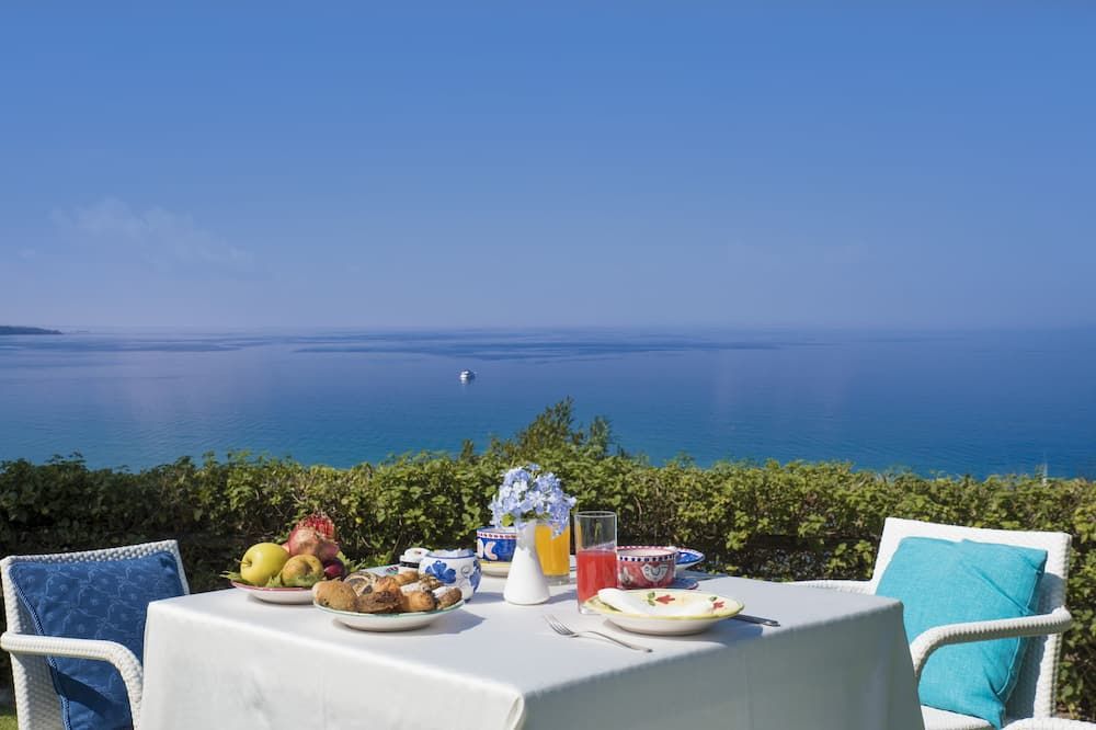 Altres