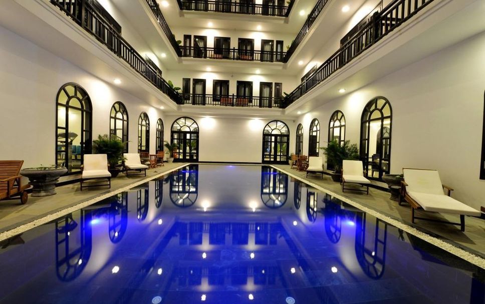 Pool Foto