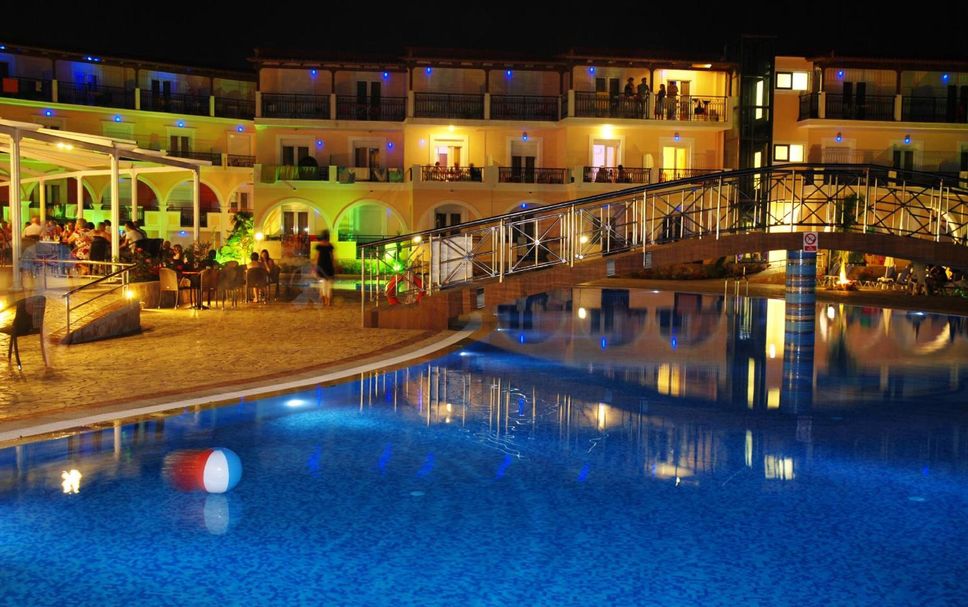 Pool Foto