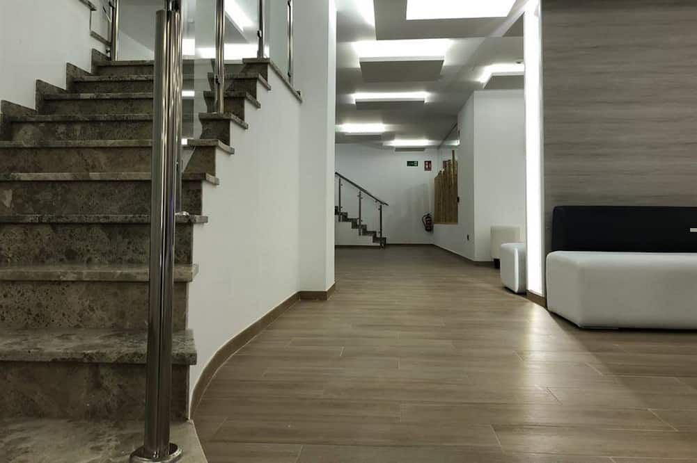 Escales