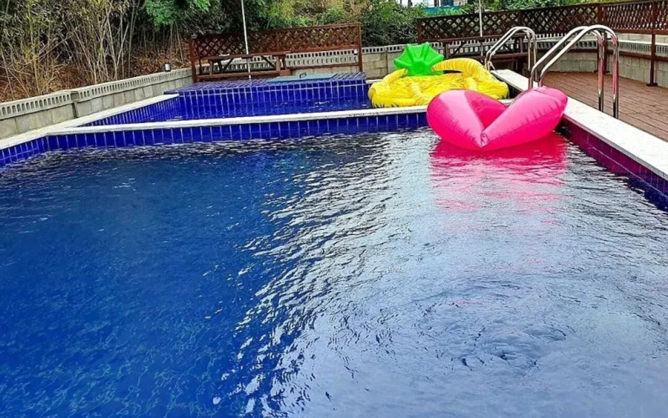 Pool Foto