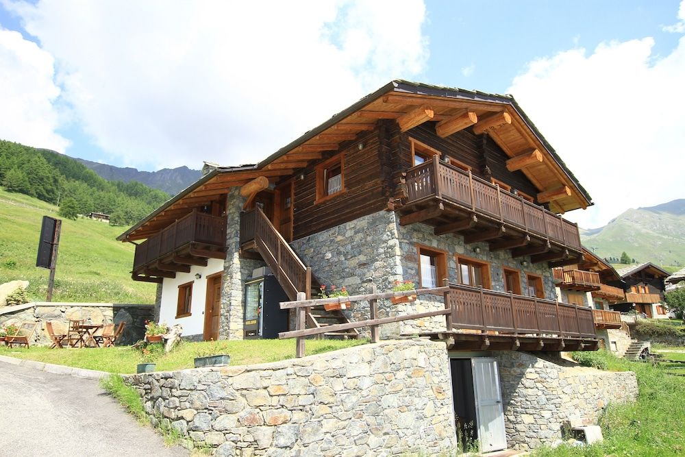 Edifici