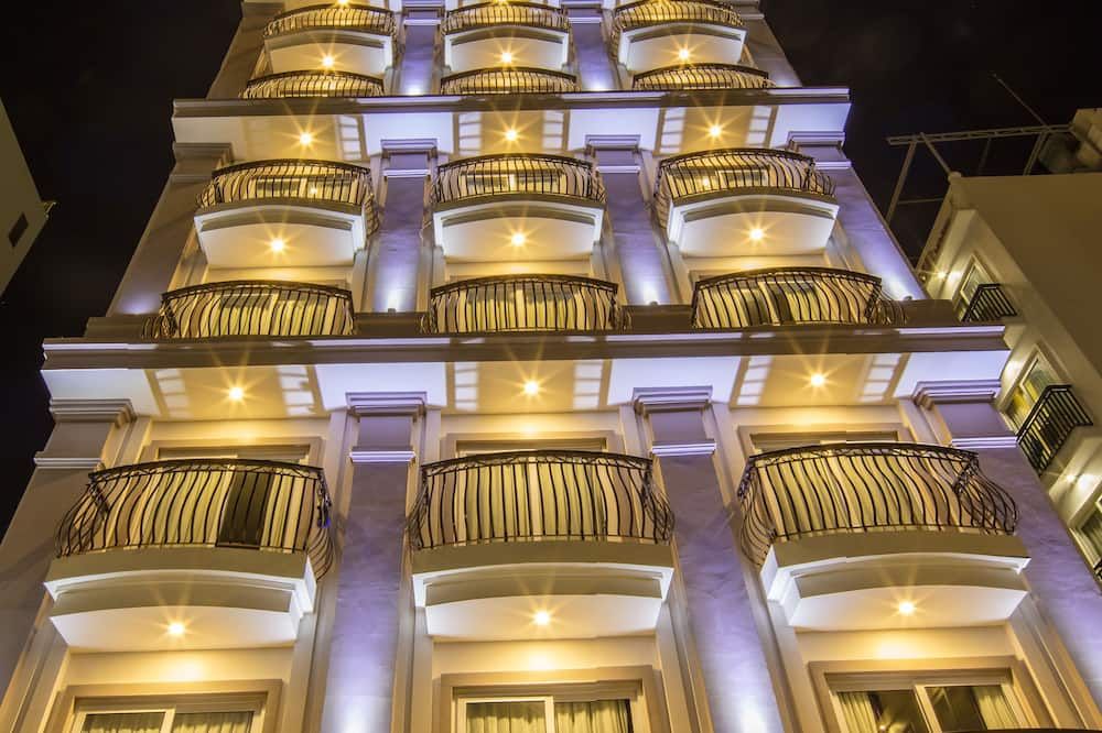 Edifici
