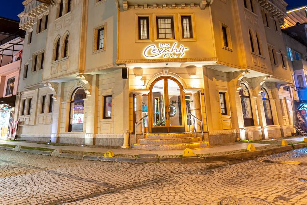 Edifici