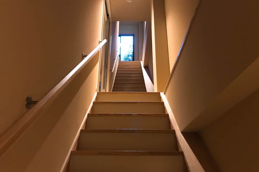 Escales