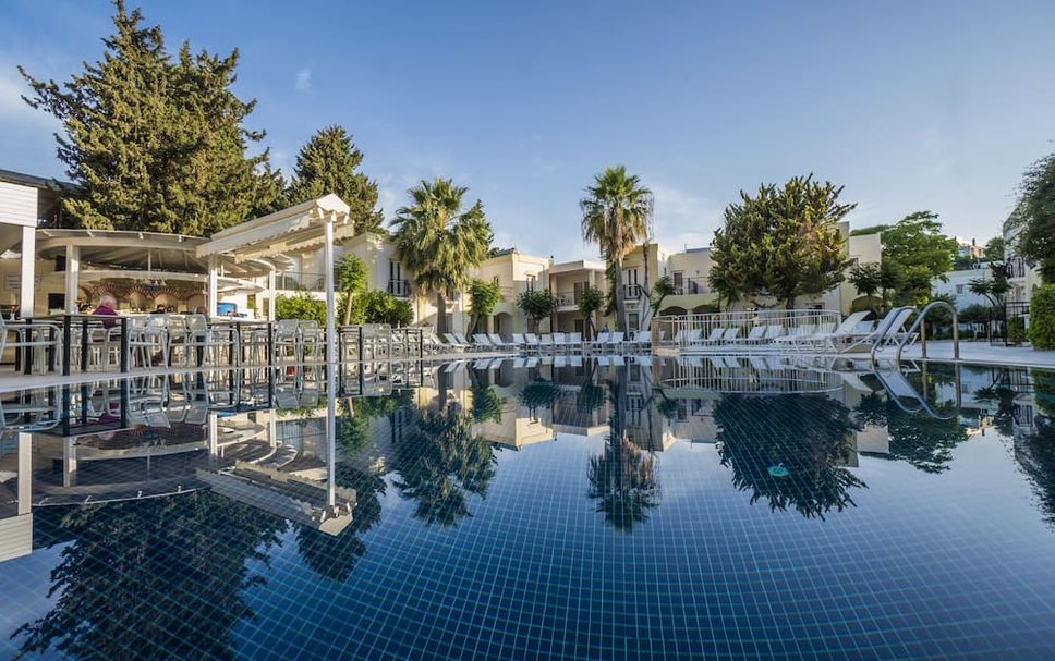 Pool Foto