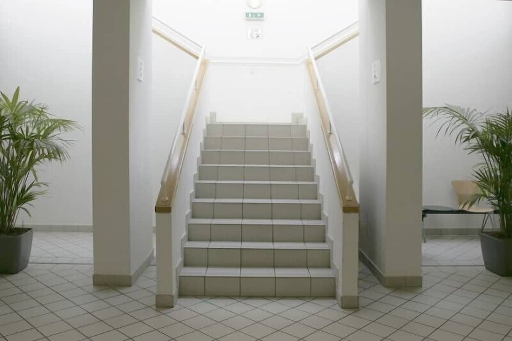 Escales
