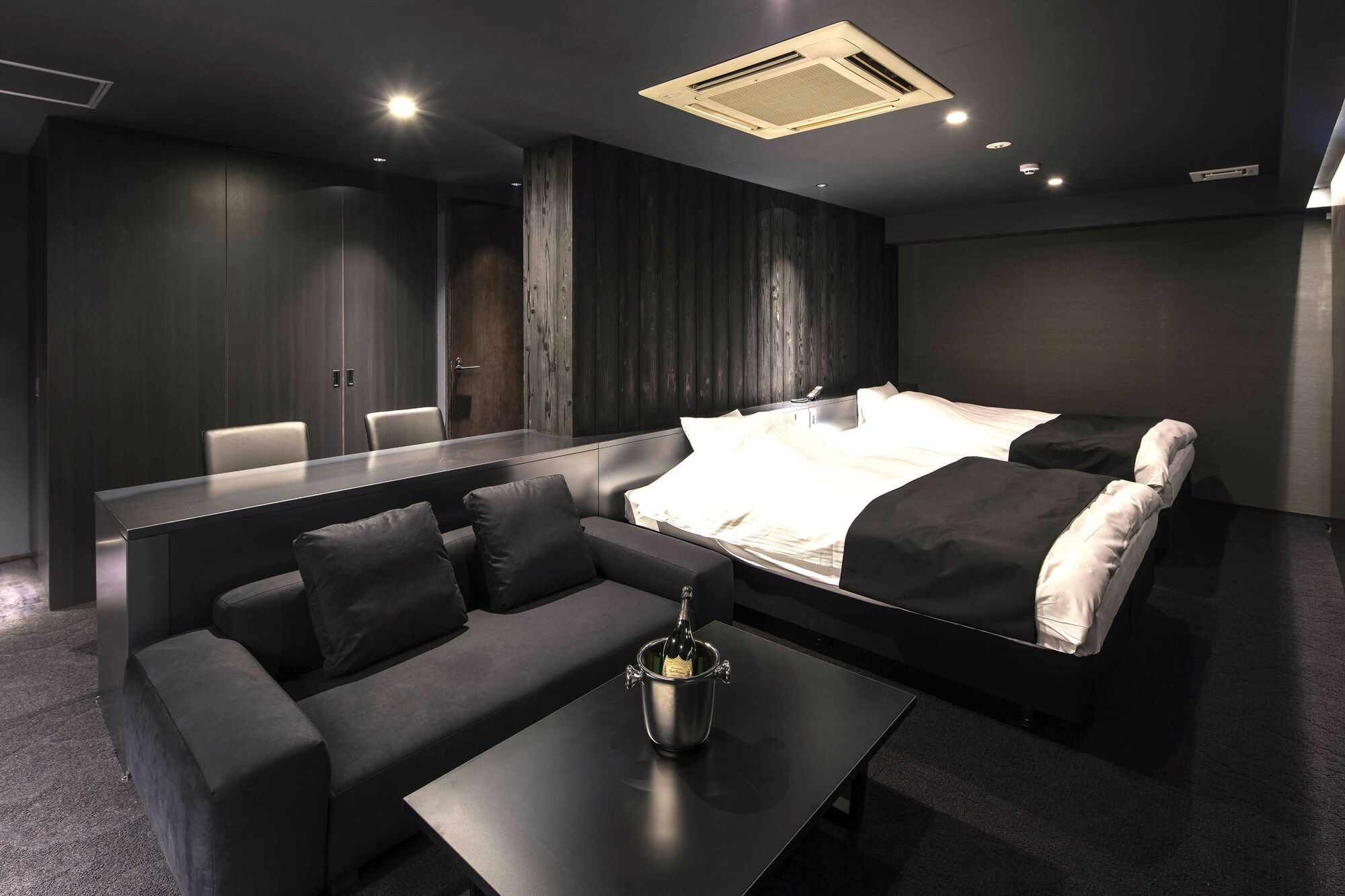Altres