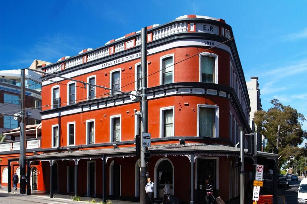 Edifici