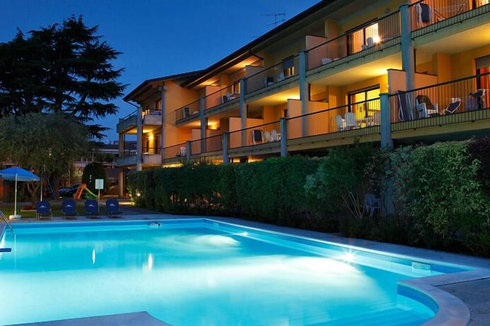 Pool Foto