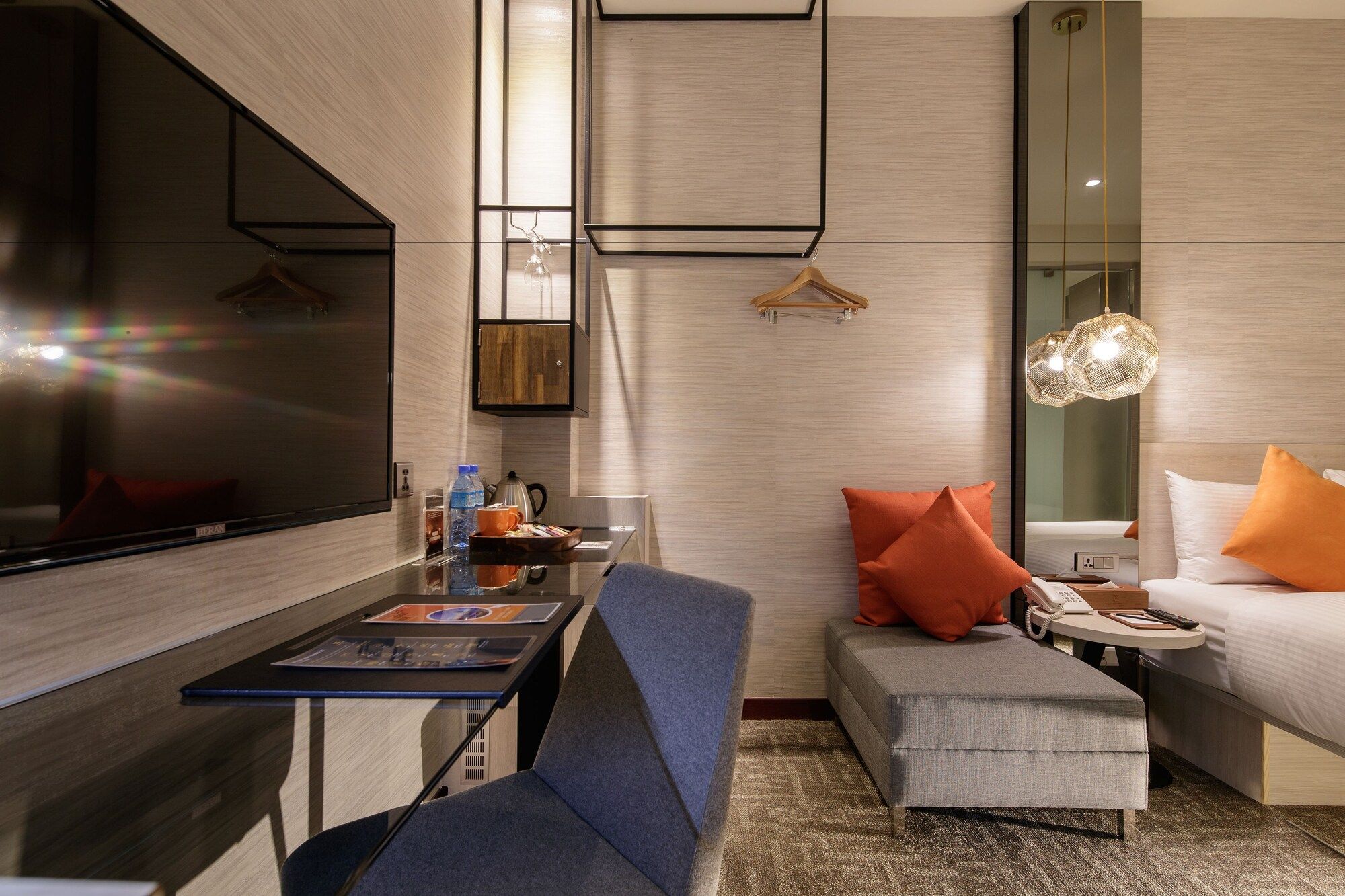 Altres