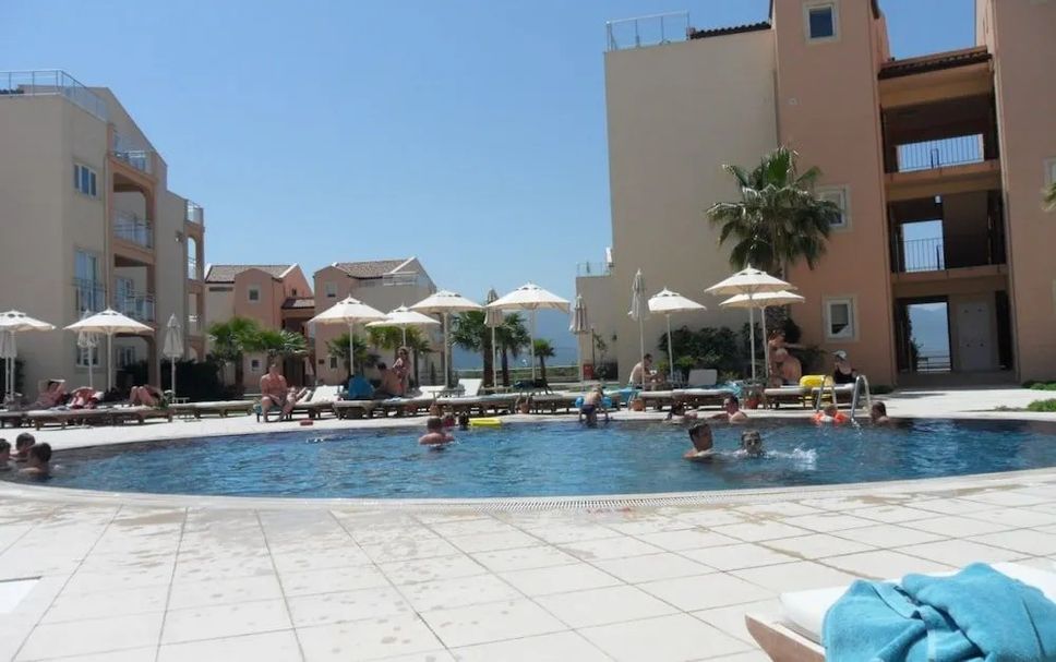 Pool Foto