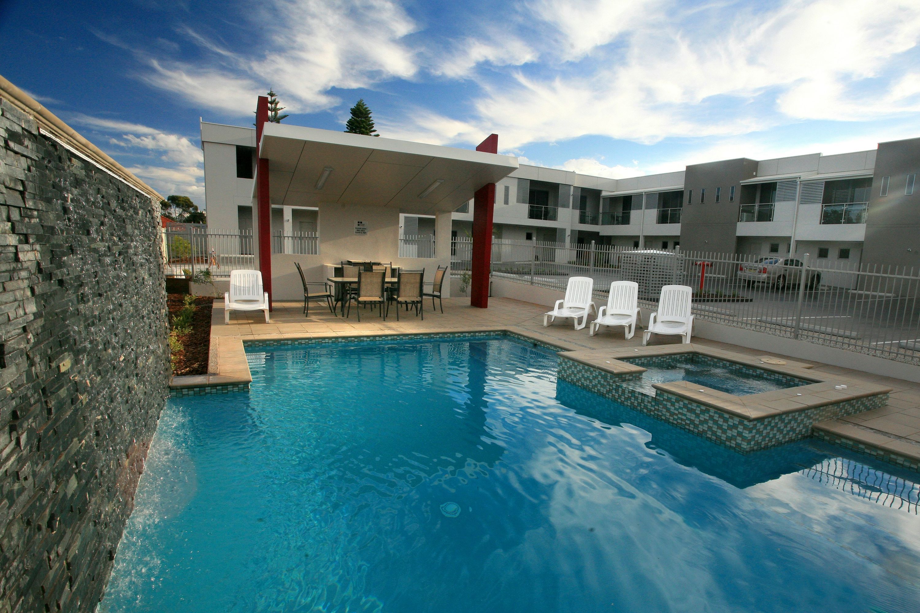 Pool Foto