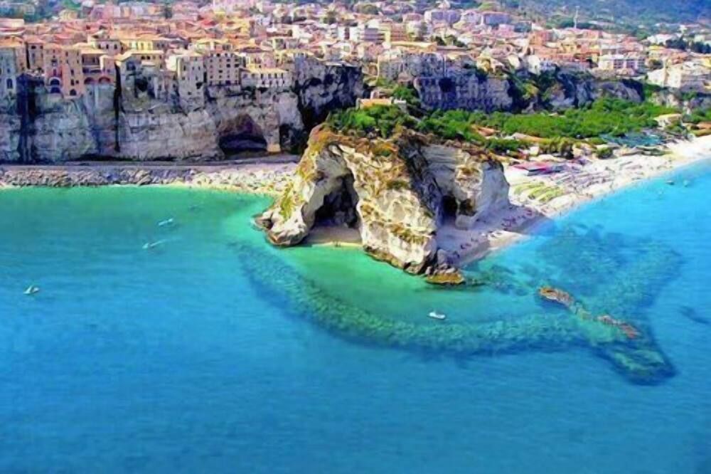 Edifici