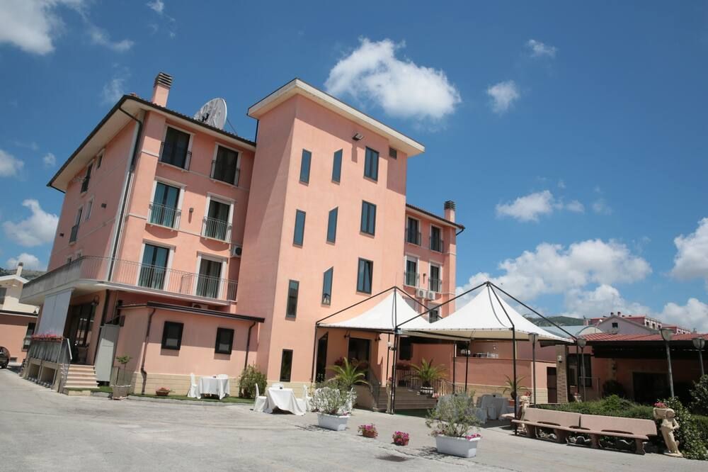 Edifici