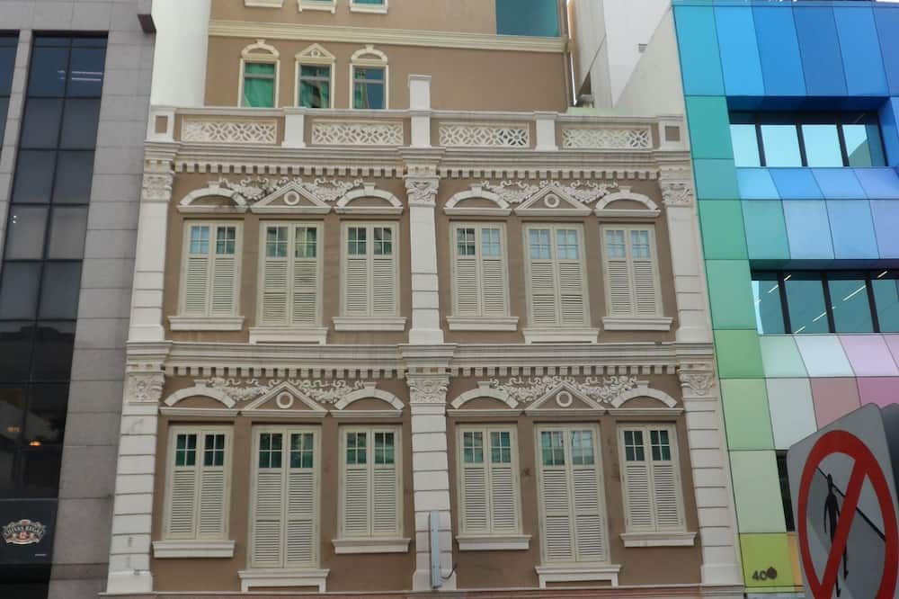 Edifici