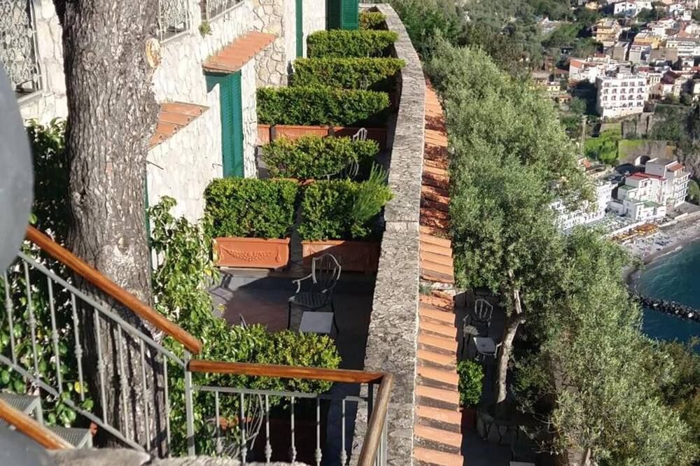 Edifici