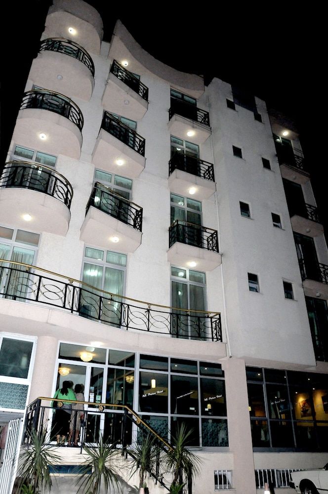 Edifici