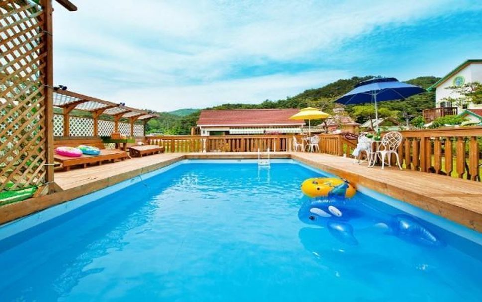 Pool Foto