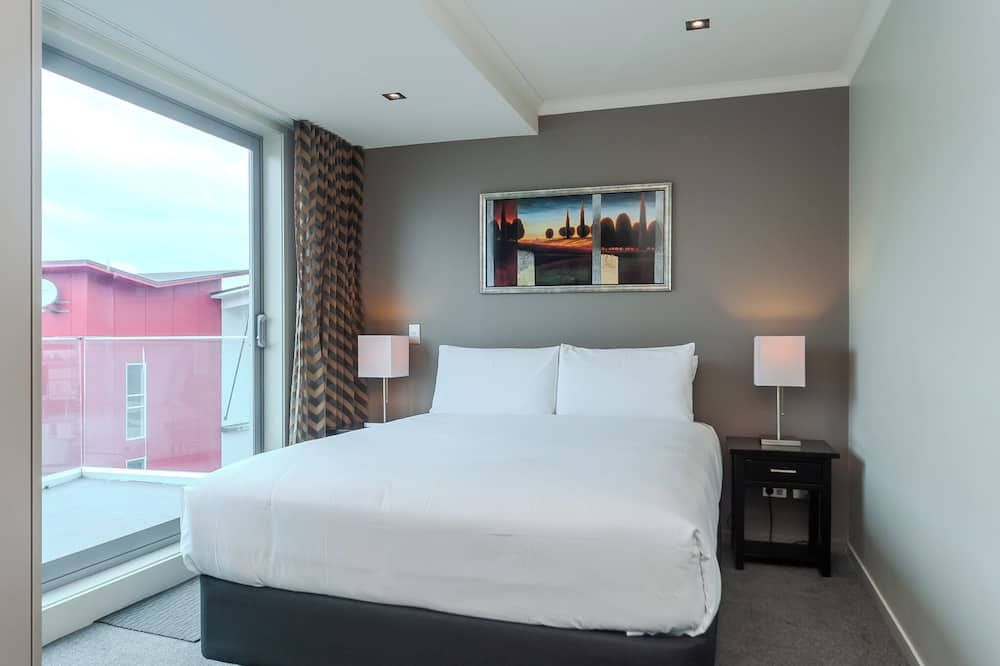 Altres