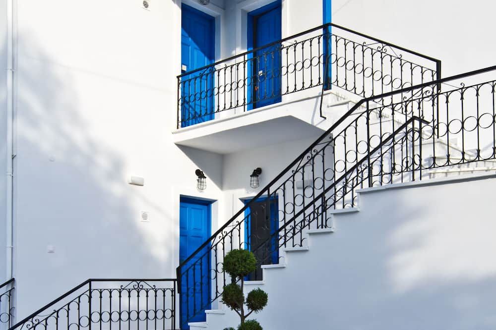 Escales
