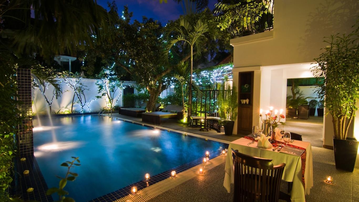La Rose Suites