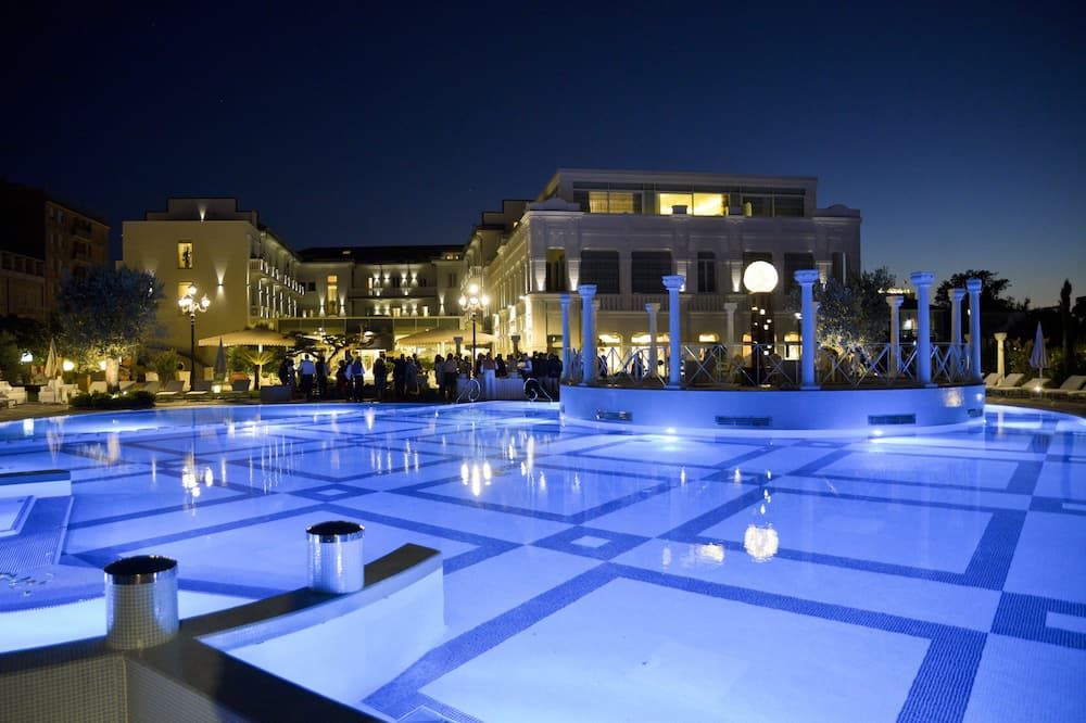 Pool Foto