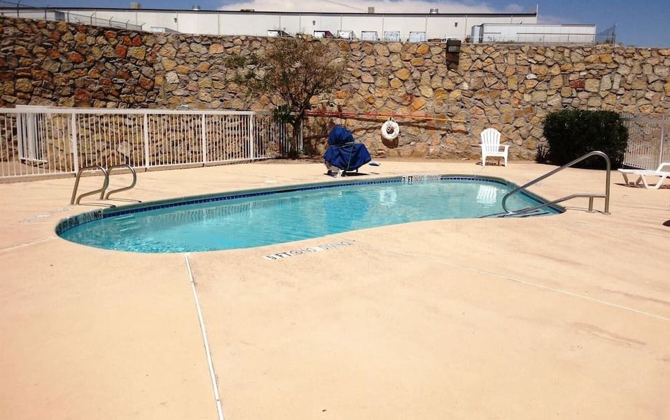 Pool Foto