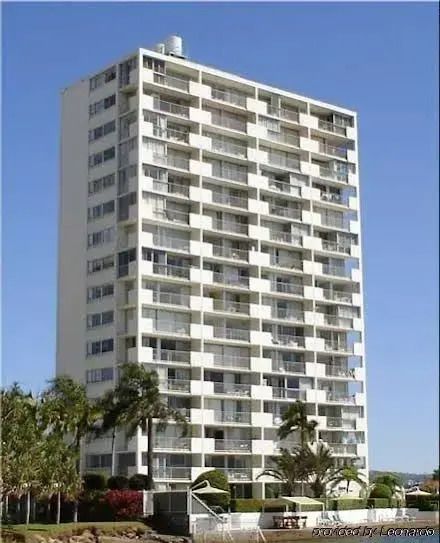 Edifici