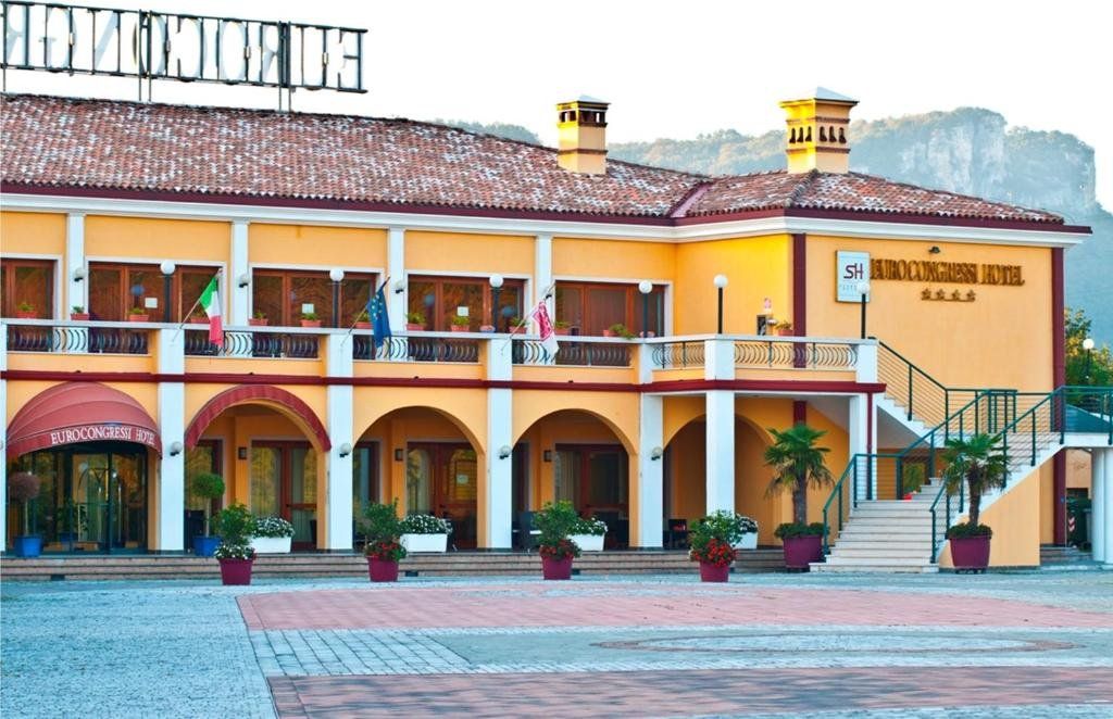 Edifici