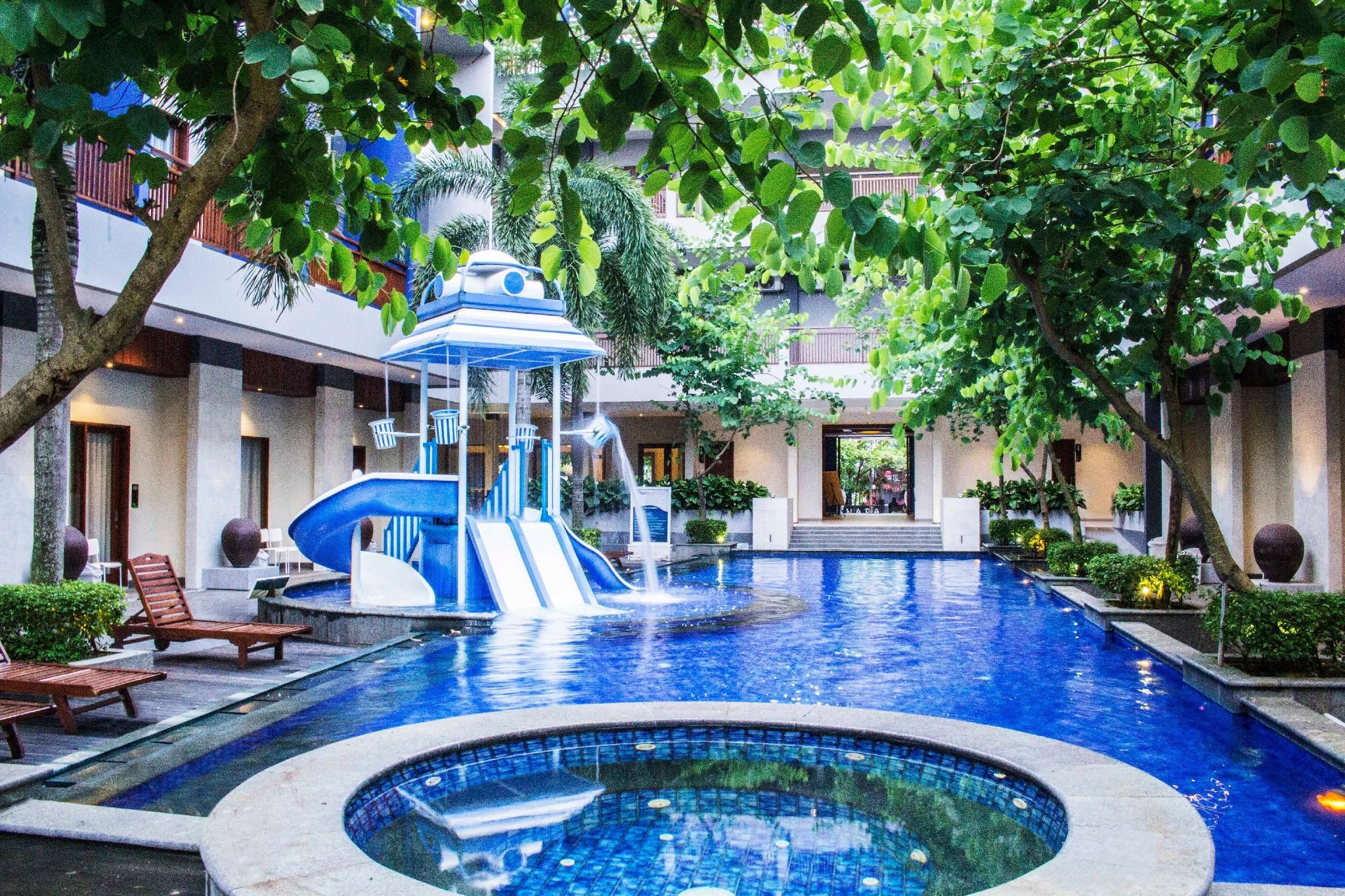 Pool Foto