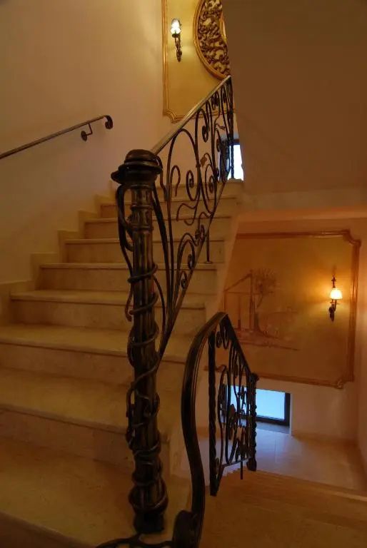Escales