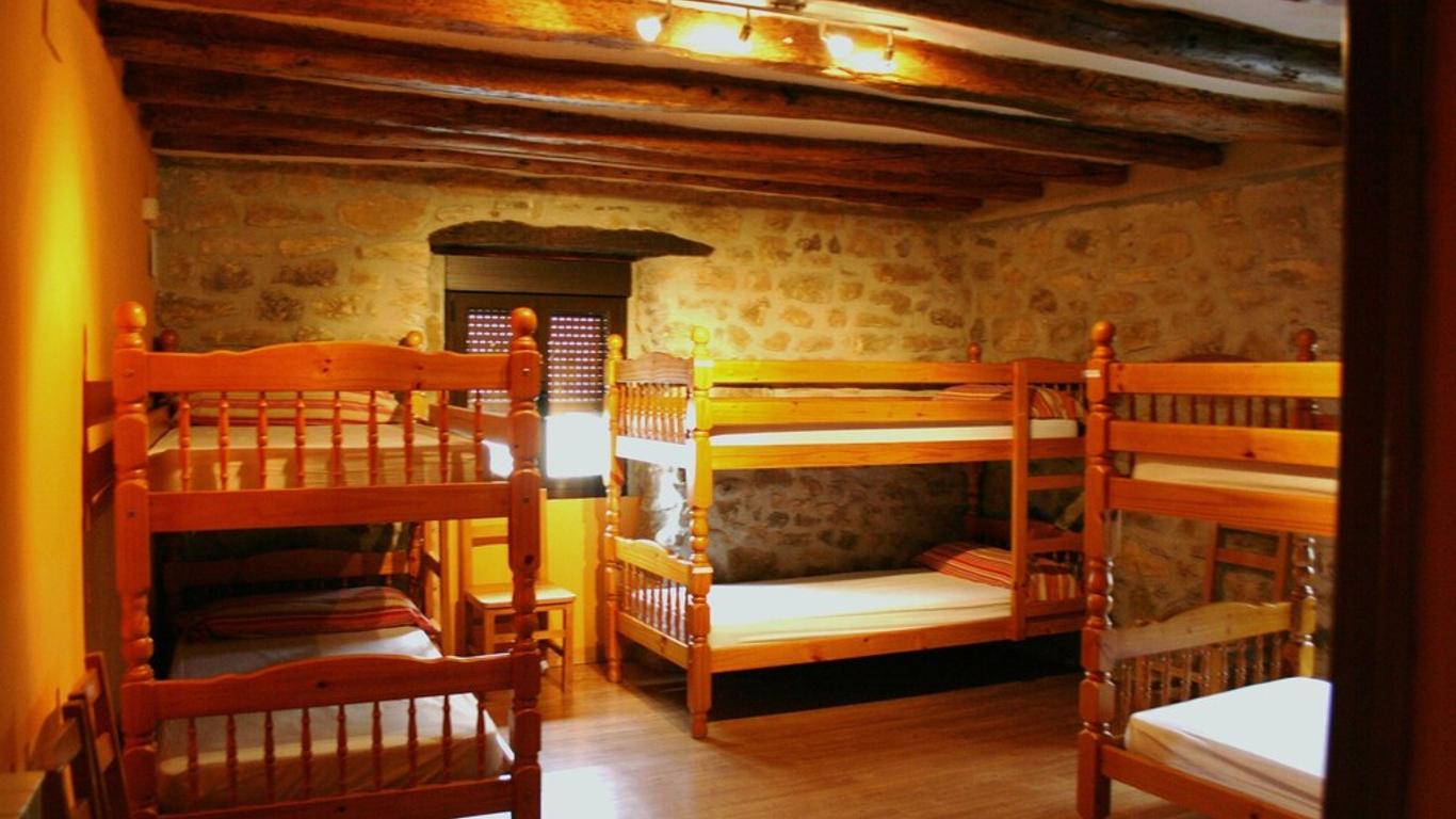 La Bodega Del Camino aka Albergue On TheLe
