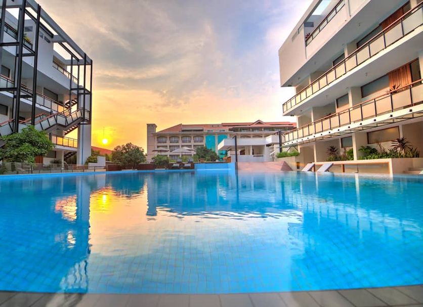 Pool Foto