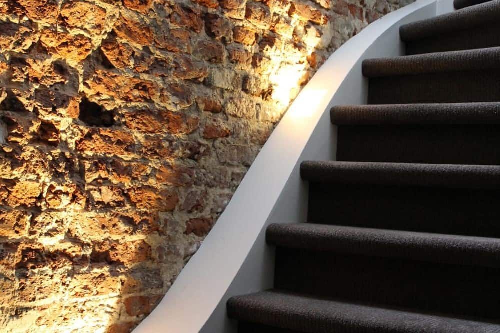 Escales