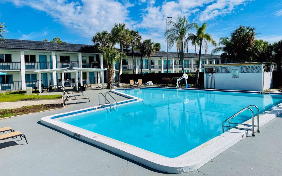 Pool Foto