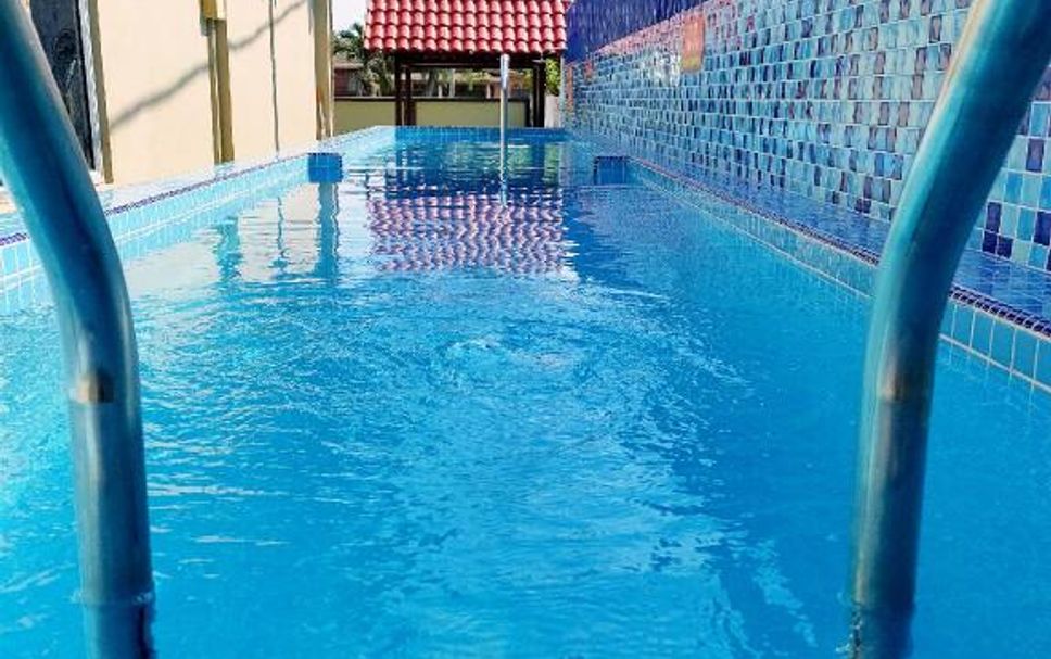 Pool Foto