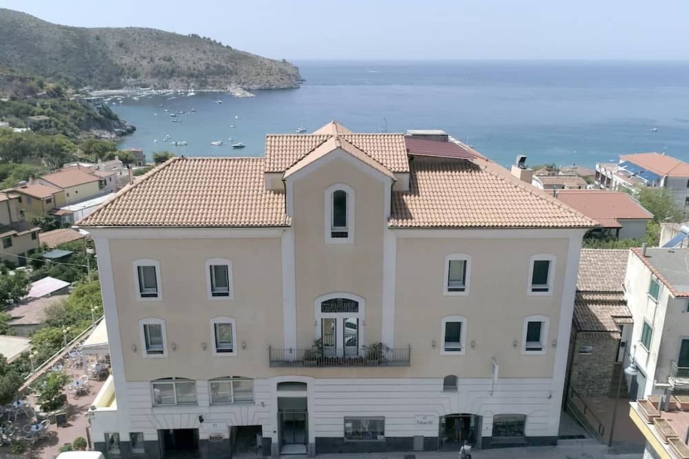 Edifici