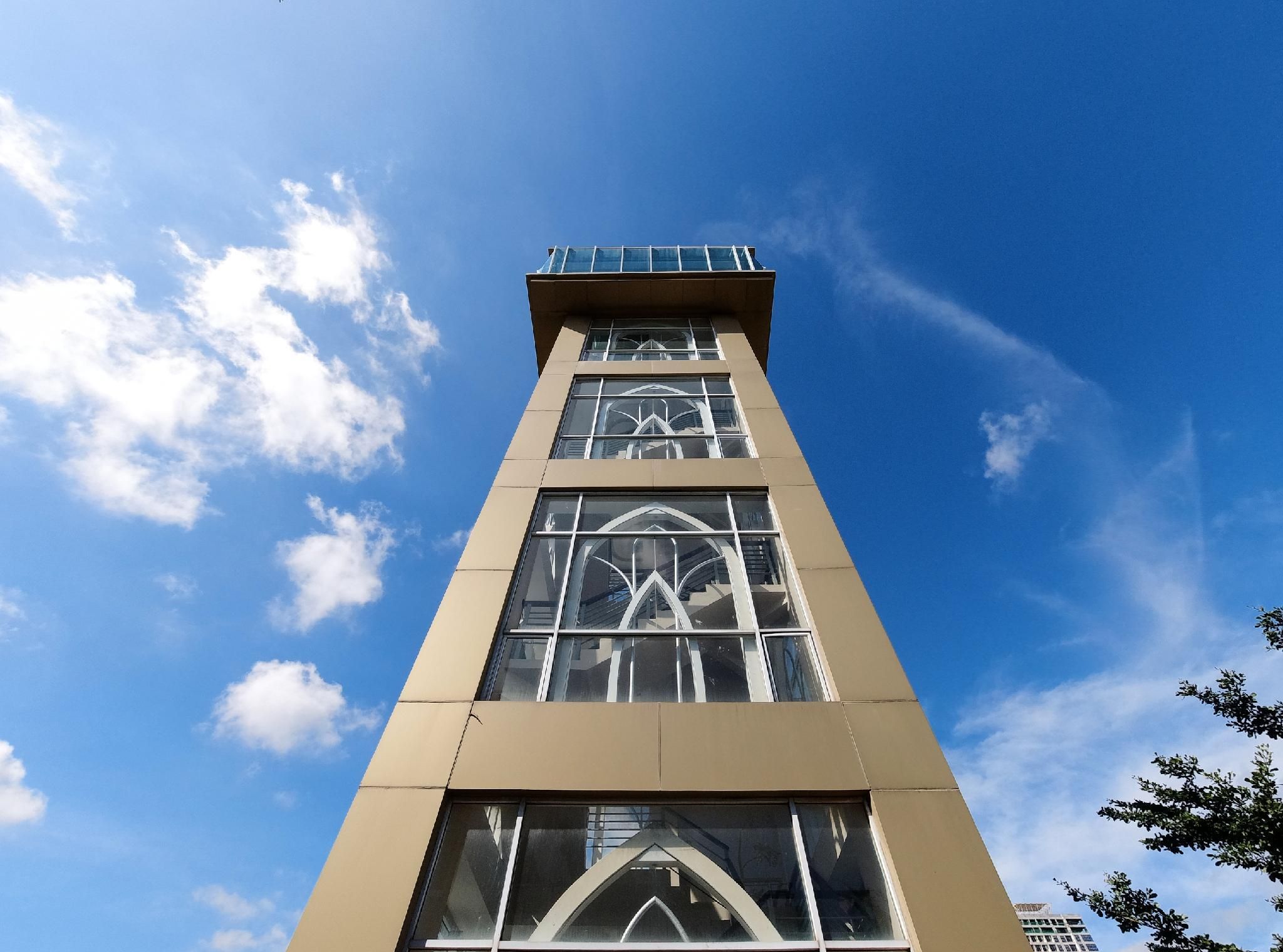 Edifici