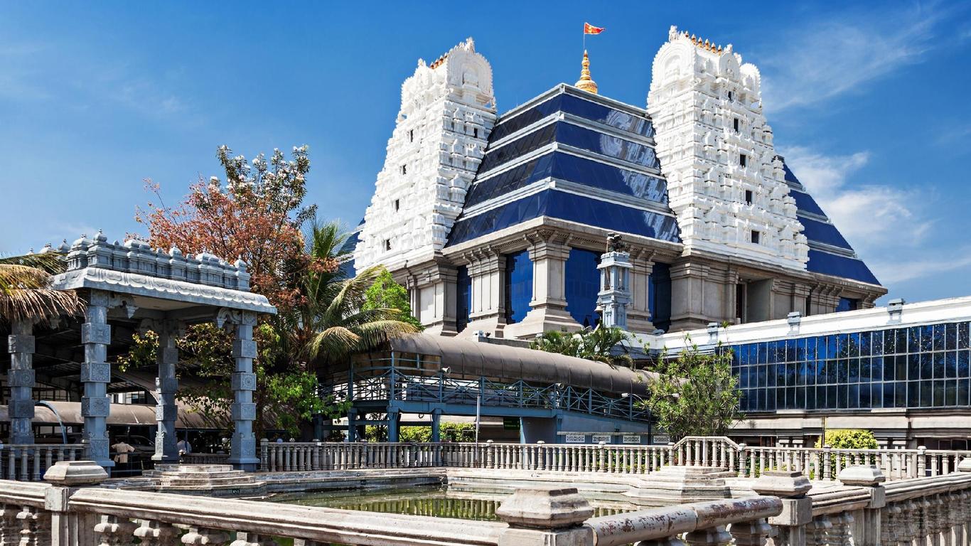 Spot On 41554 Hotel Sri Thirumala Paradise