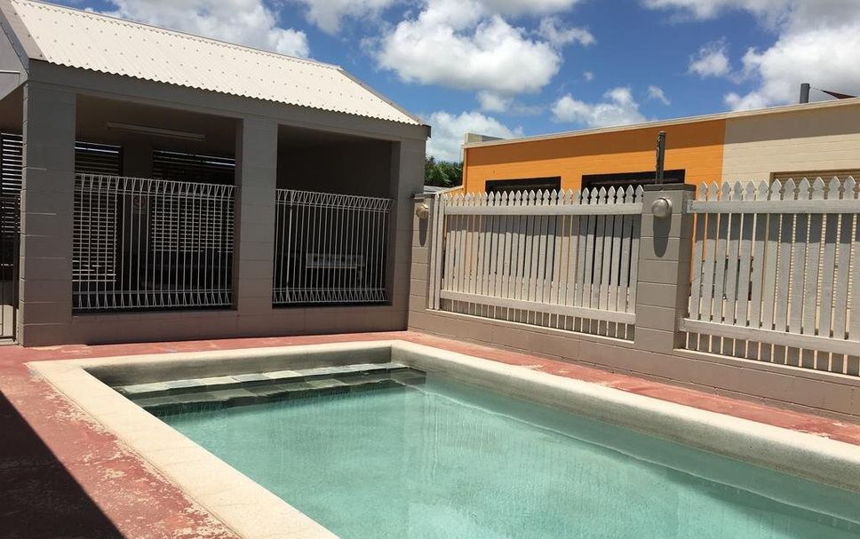 Pool Foto