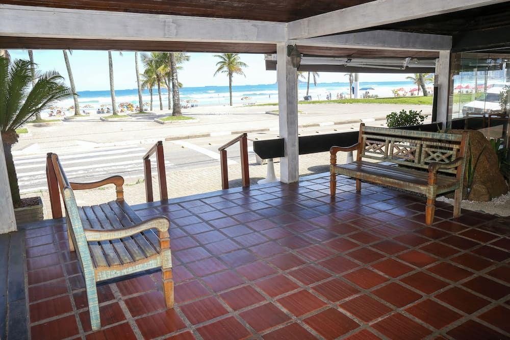 Altres