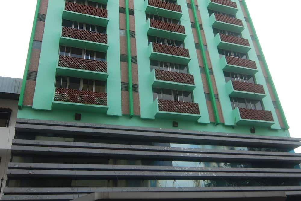 Edifici