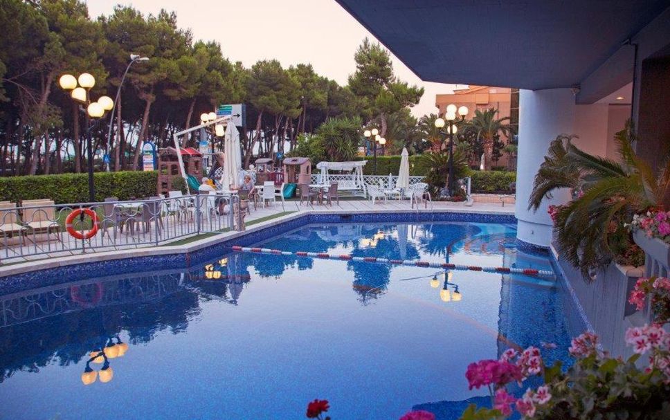 Pool Foto