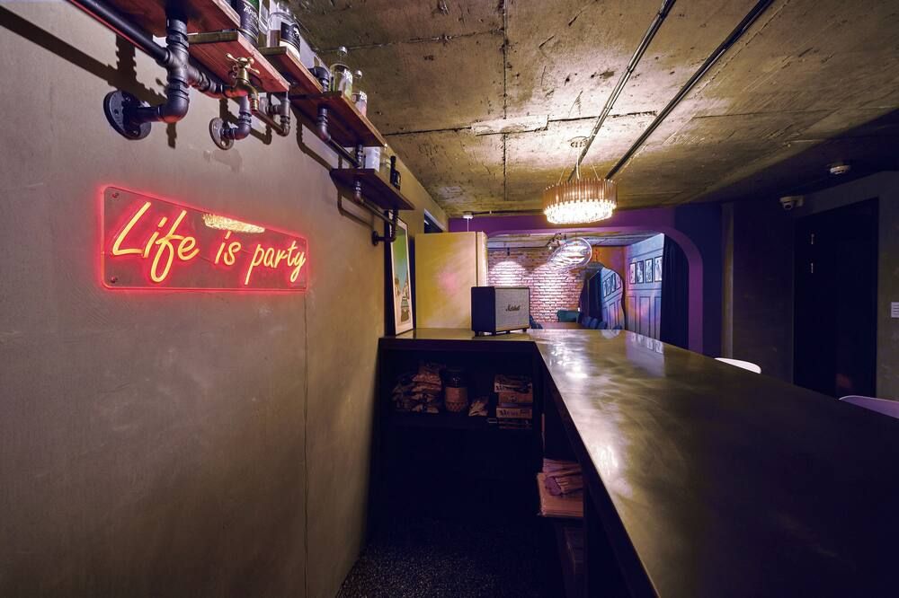 Altres