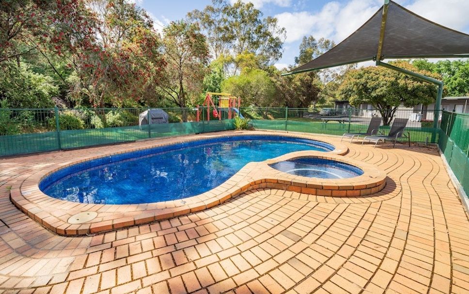 Pool Foto