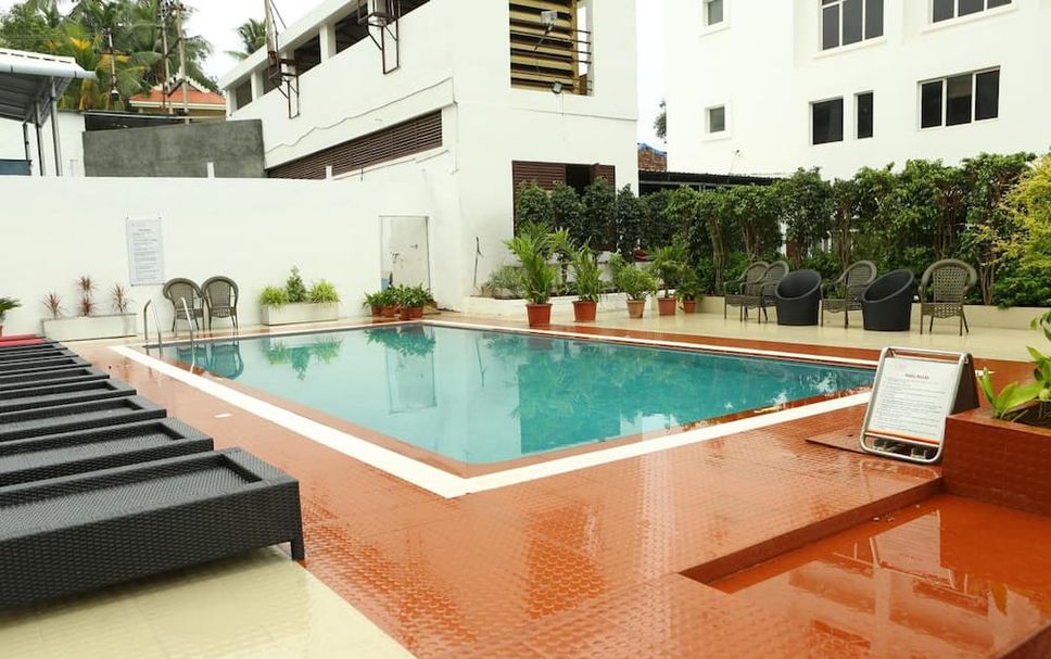 Pool Foto